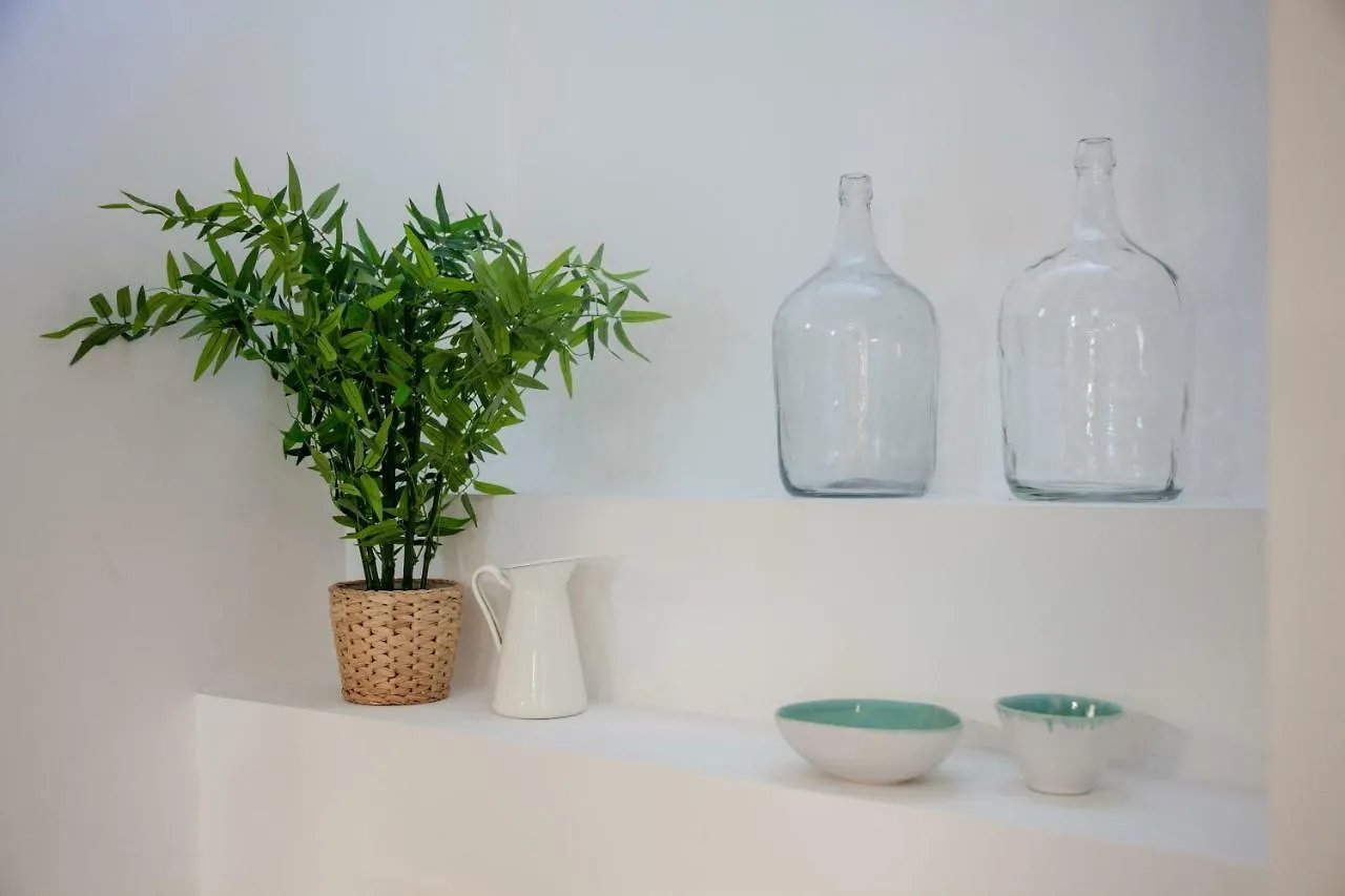דירה ליסבון Renovated Apart With Private Courtyard, By Timecooler פורטוגל