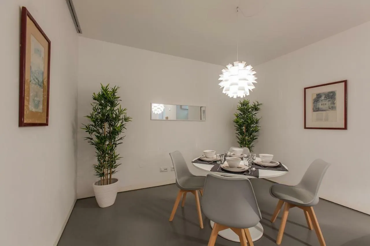 ליסבון Renovated Apart With Private Courtyard, By Timecooler