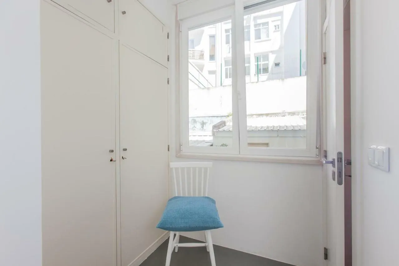 Renovated Apart With Private Courtyard, By Timecooler Lisboa شقة
