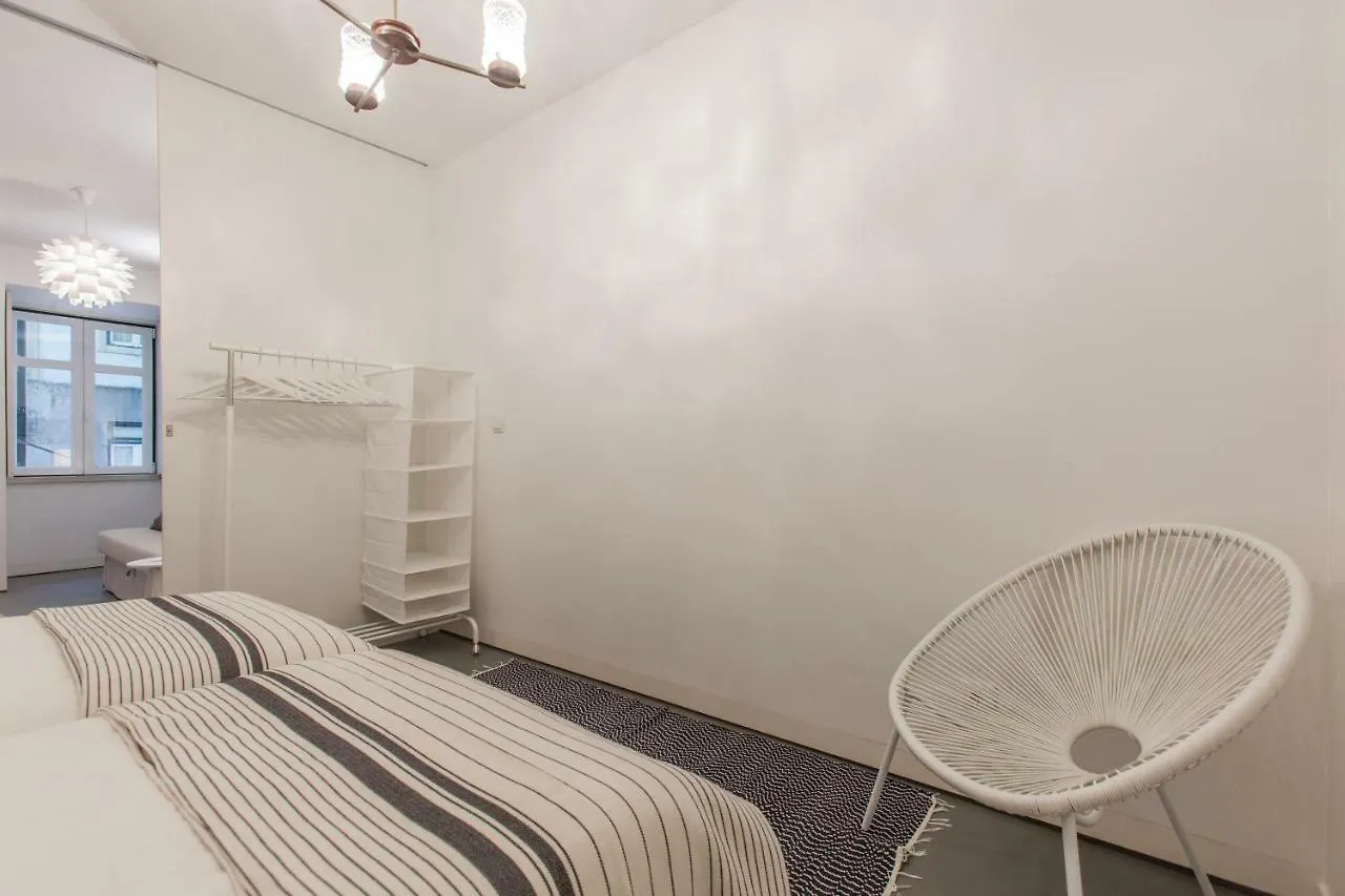 Renovated Apart With Private Courtyard, By Timecooler Lisboa 0*,